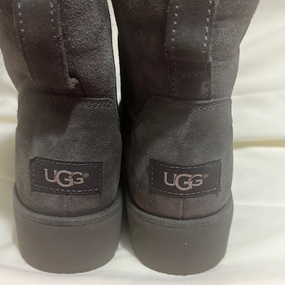 UGG Gray Winter Boots Slip-On Suede Comfort - Picture 3 of 8